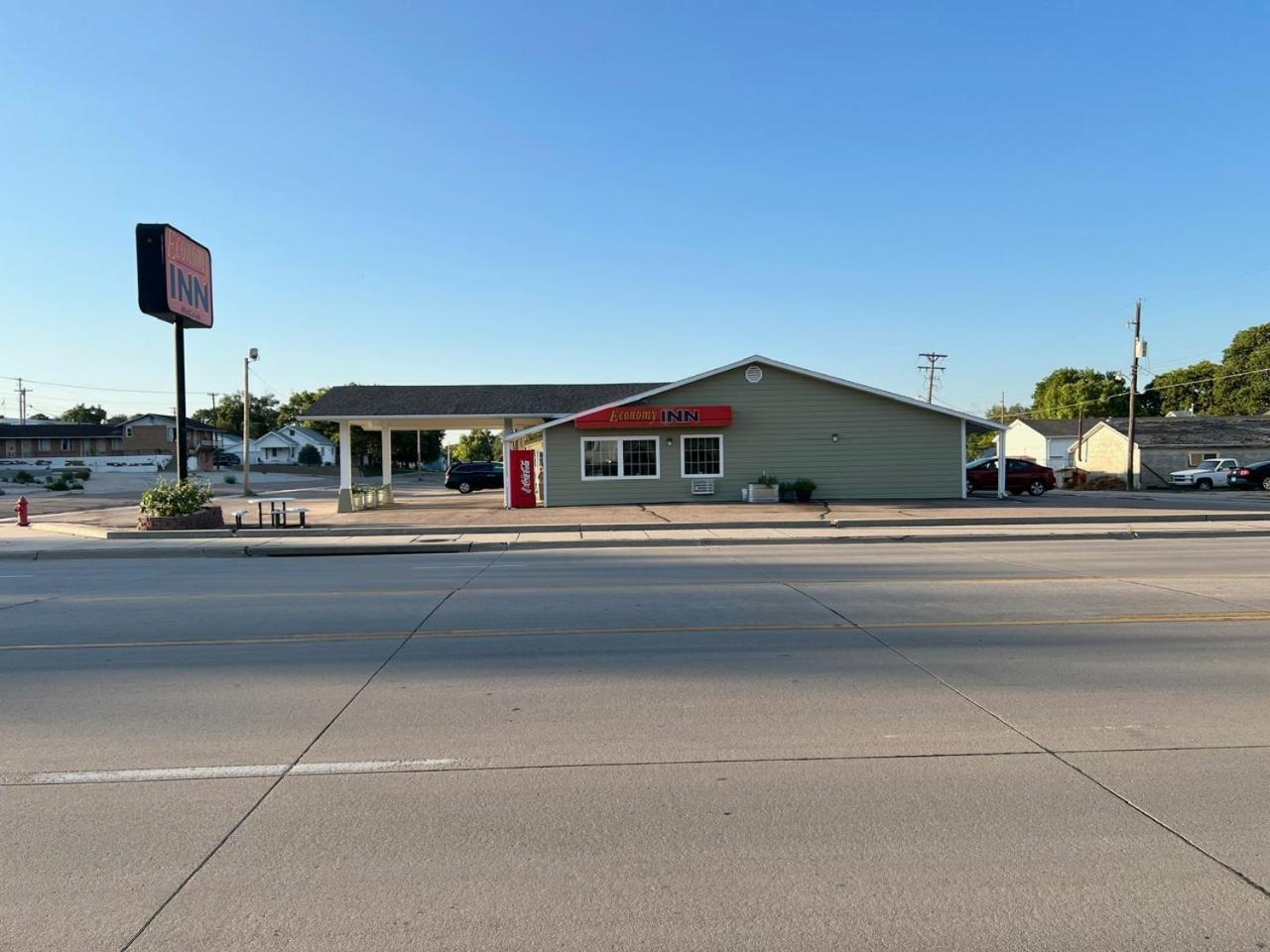 Economy Inn Mccook Extérieur photo