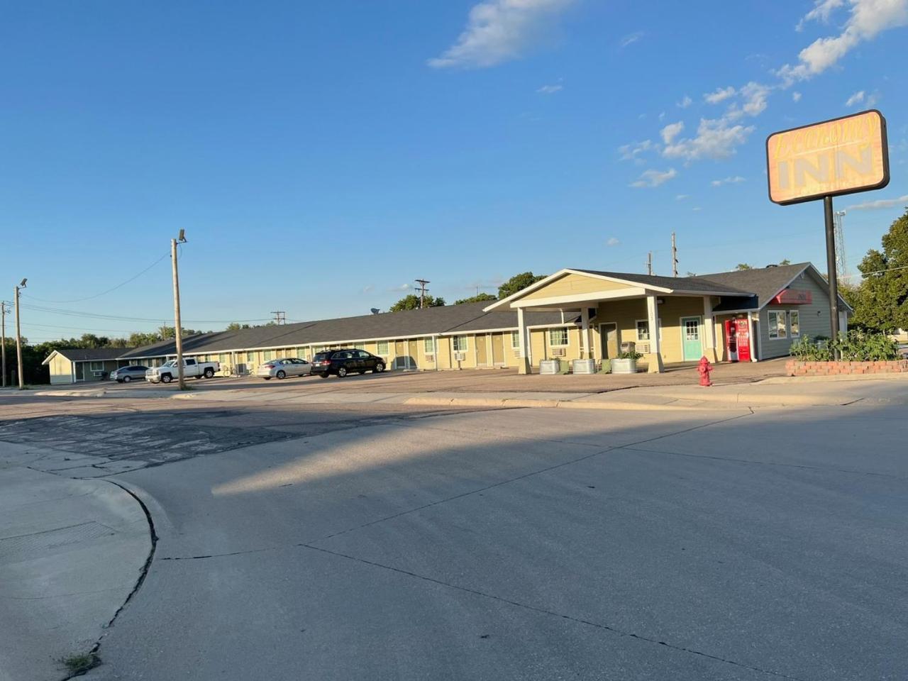 Economy Inn Mccook Extérieur photo