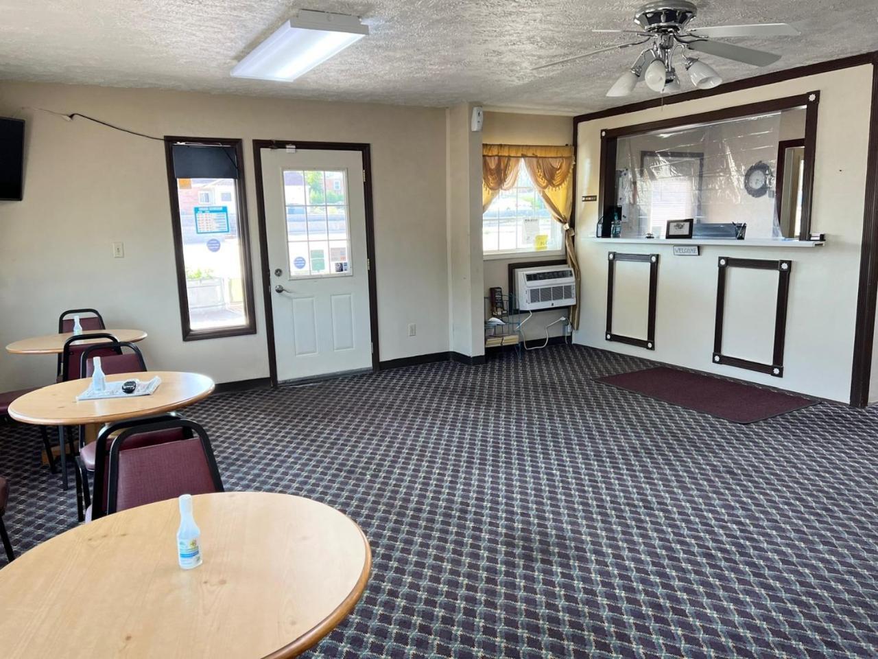 Economy Inn Mccook Extérieur photo