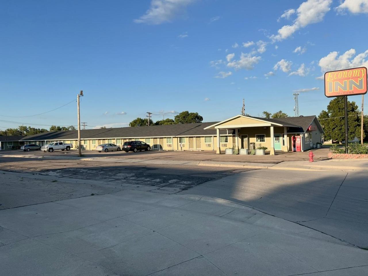 Economy Inn Mccook Extérieur photo