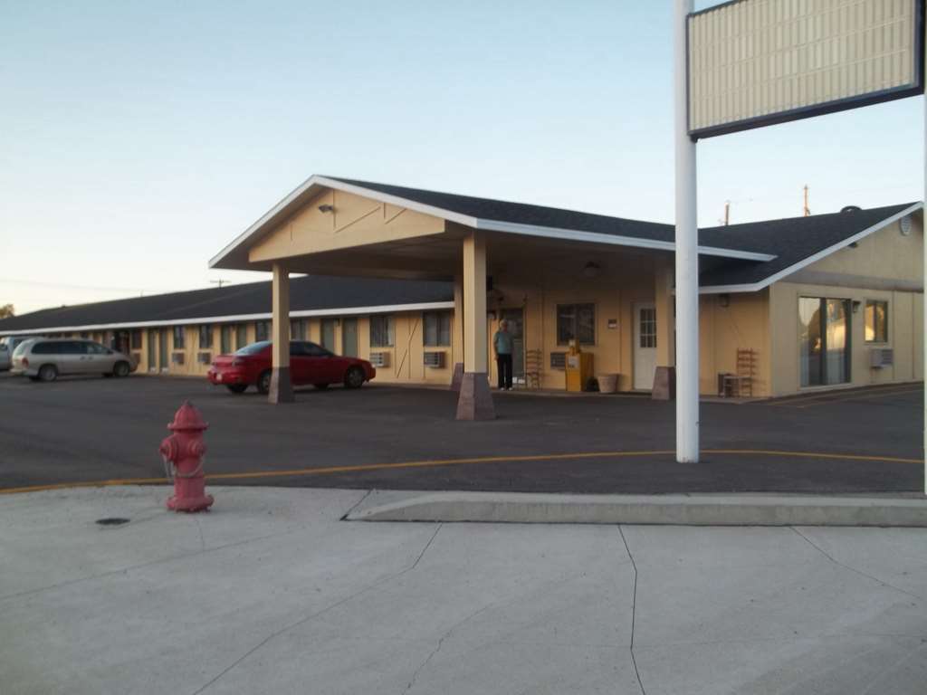 Economy Inn Mccook Extérieur photo