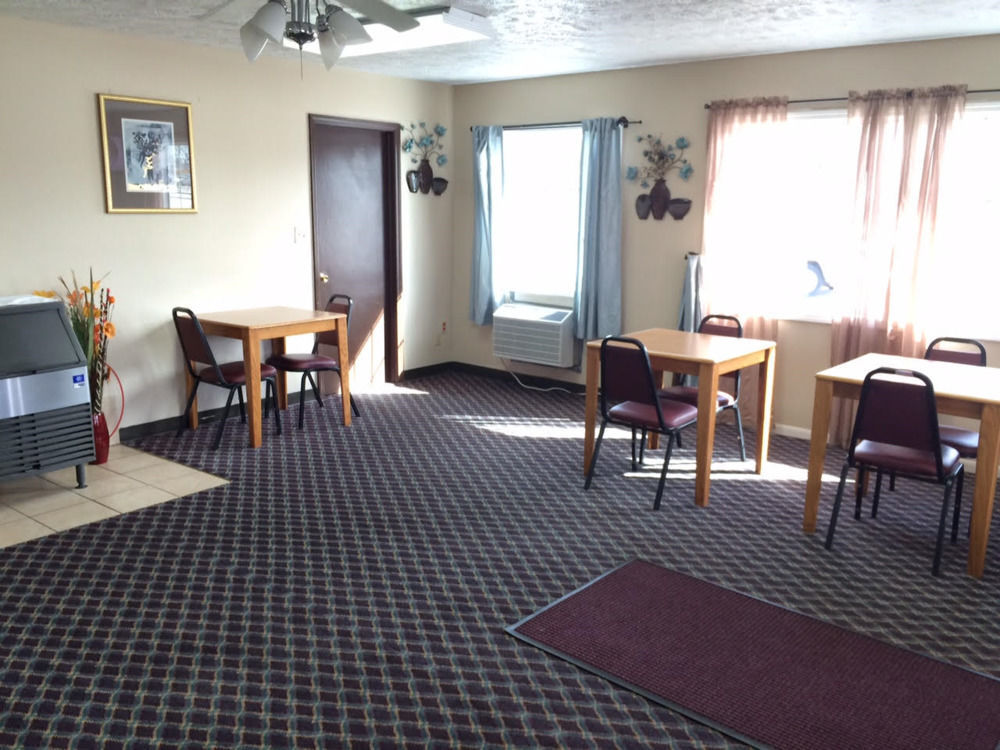 Economy Inn Mccook Extérieur photo