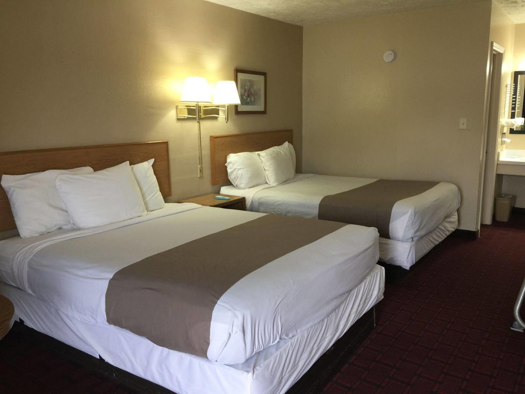 Economy Inn Mccook Extérieur photo