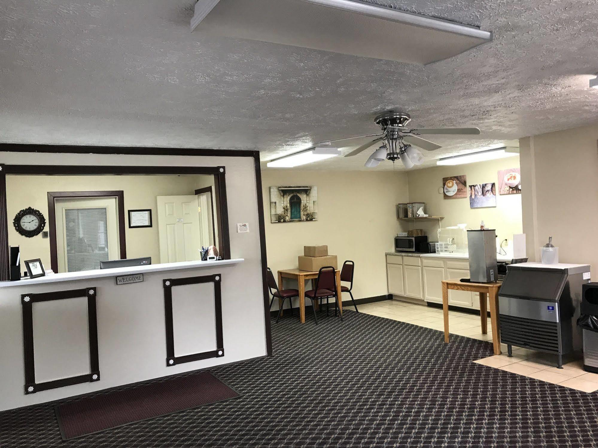 Economy Inn Mccook Extérieur photo