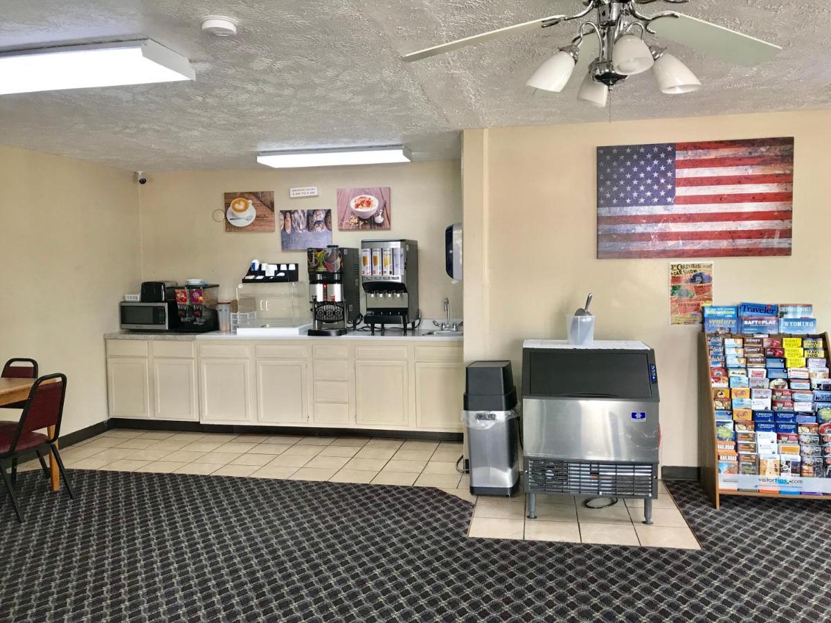 Economy Inn Mccook Extérieur photo